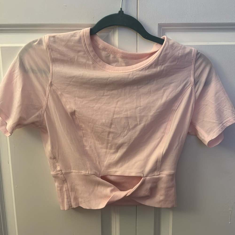 Lululemon T-shirt in Strawberry Milkshake